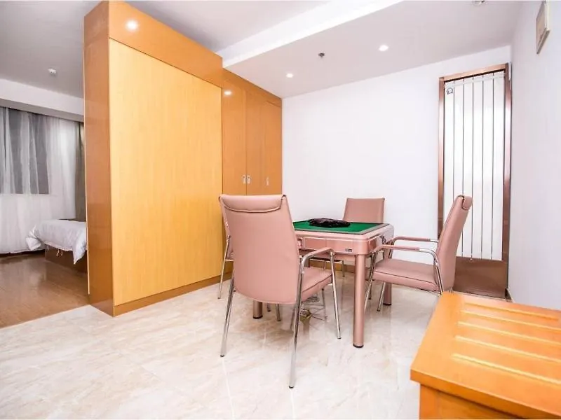 Greentree Inn Xuchang Yucheng County Ziyun Avenue Business Hotel 3*,